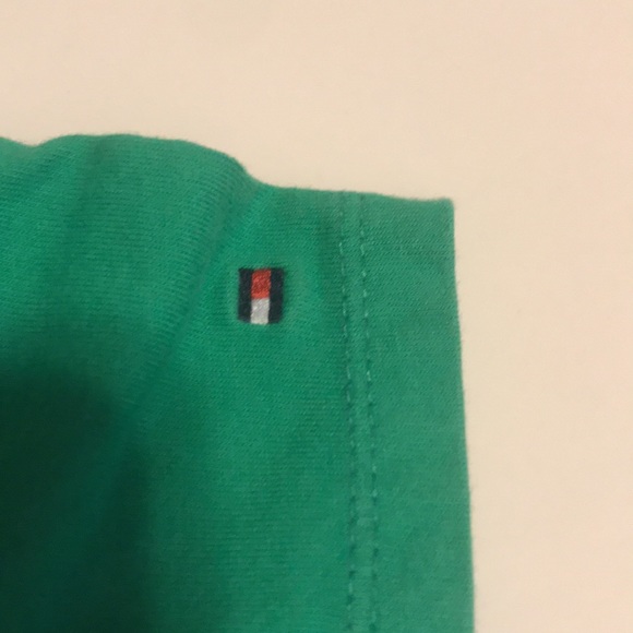 Tommy Hilfiger Green NWOT 12 Month t-shirt - Picture 3 of 3